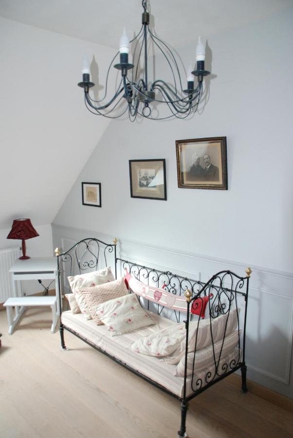 Chambre d'hotes Les Paturelles Fougeres-sur-Bievre Extérieur photo