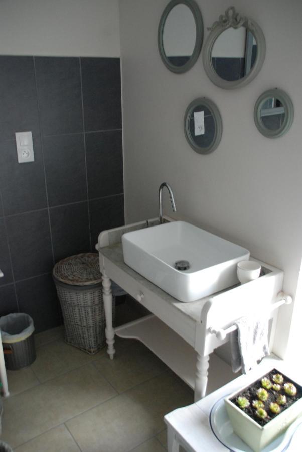 Chambre d'hotes Les Paturelles Fougeres-sur-Bievre Extérieur photo